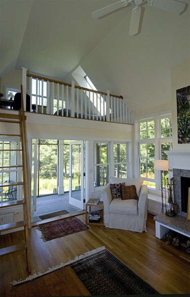 Small house open floor plan interior 385x600