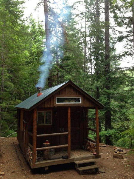 bogdan-tiny-cabin-in-the-woods-1-450x600