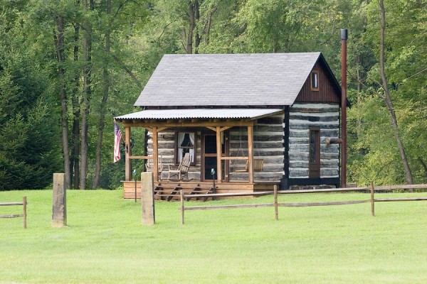 Little Log Cabin