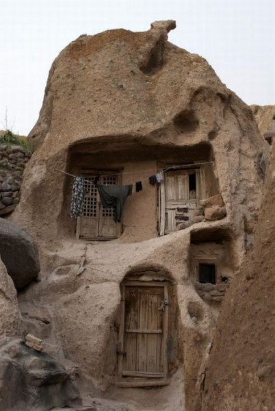 nature-stone-house