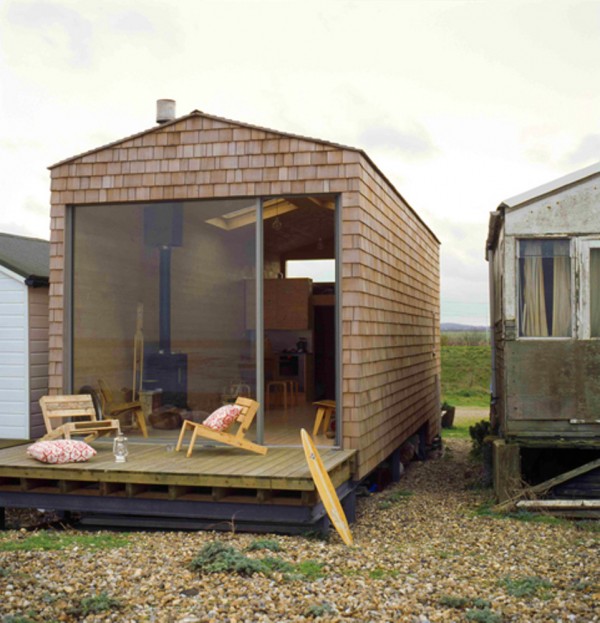 tiny-modern-beach-house-02