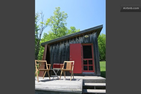 williams-brown-tiny-cabin-rental-in-ny-07