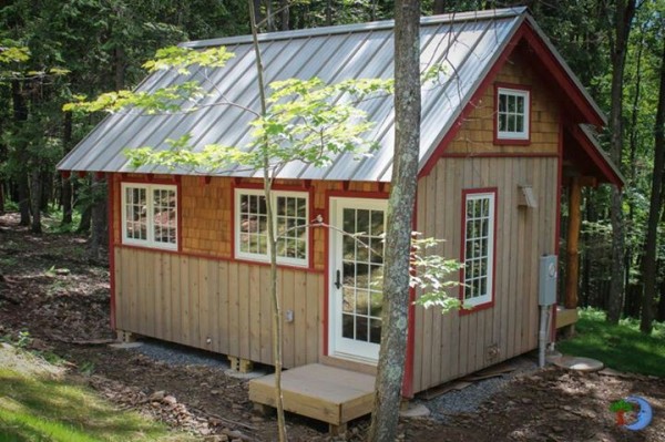 The Skyeia Tin Roof Tiny Cabin at Blue Moon Rising | Tiny House Pins