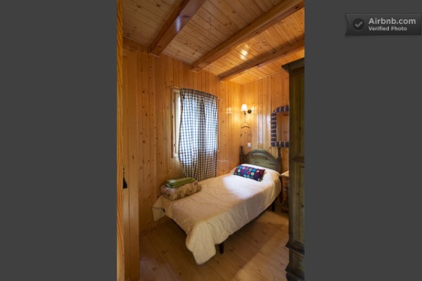 tiny-cabin-near-madrid-spain-rental-05