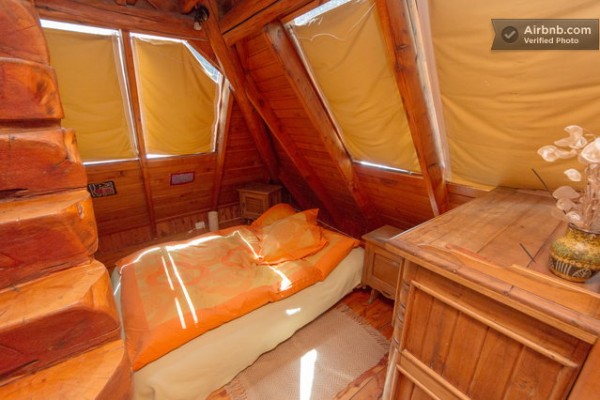 tiny-pyramid-cabin-in-argentina-vacation-rental-04