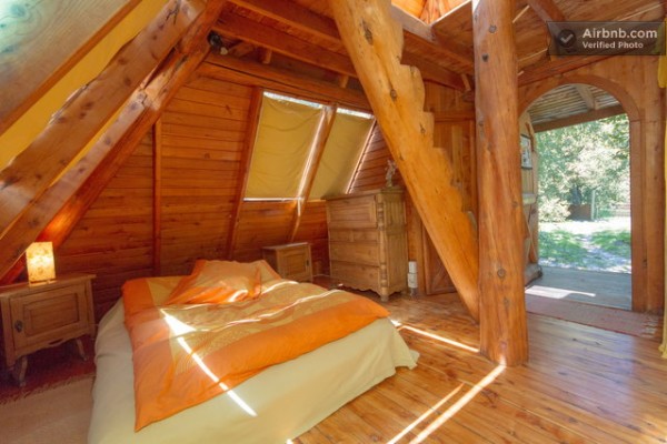 tiny-pyramid-cabin-in-argentina-vacation-rental-05