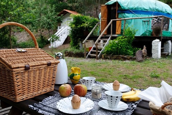 Humble Yurt Living in Portugal-05