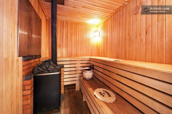 Small Russian Log Cabin-13