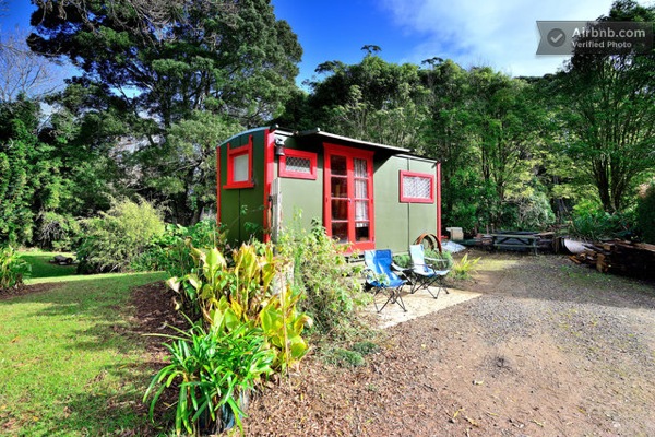 romantic-gypsy-caravan-micro-cabin-or-backyard-guest-house-002