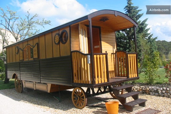 spacious-caravan-in-france-0010
