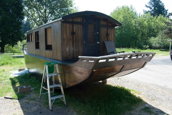 houseboat-construction-12