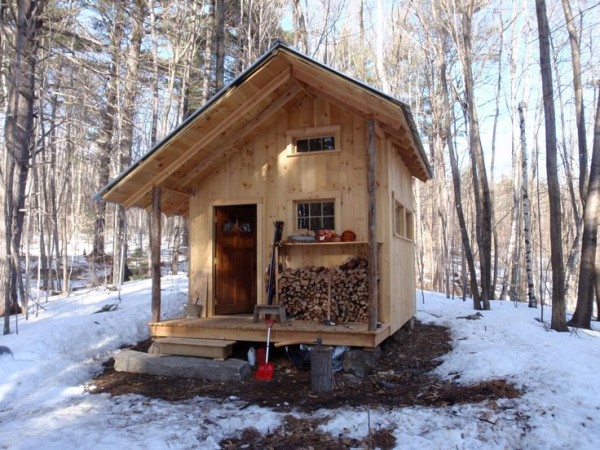 Simple Living in a Tiny Cabin - Tiny House Pins