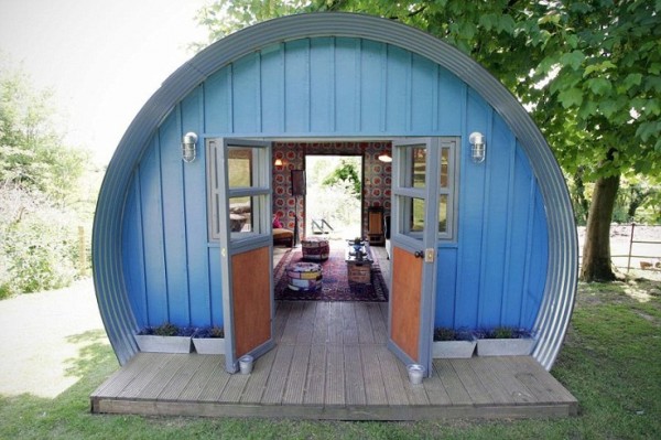 tiny-corrugated-steel-blue-house