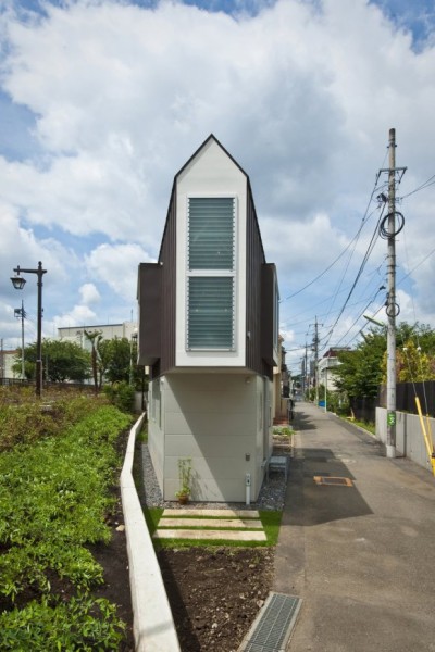 hori-nouchi-modern-tiny-house-in-tokyo-1