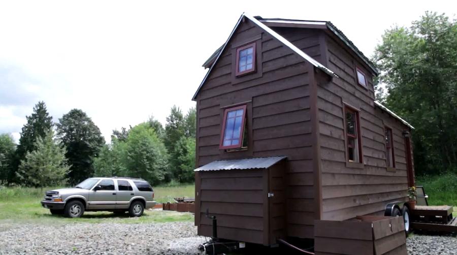 Tiny House Video Tour and Interview with Chris & Malissa Tack - Tiny ...