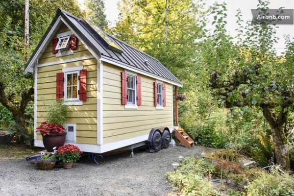 fencl-tiny-cottage-on-wheels-010