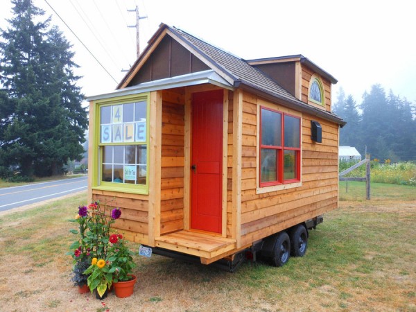 might-micro-house-on-wheels-for-sale-01