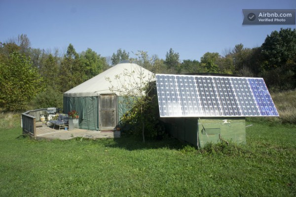 solar-powered-yurt-home-002