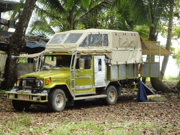 toyota-lj-fj-45-pick-up-truck-camper