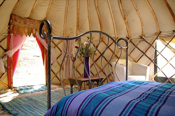 Humble Yurt Living in Portugal-07