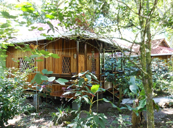 Little Wooden Bungalows in Costa Rica-05