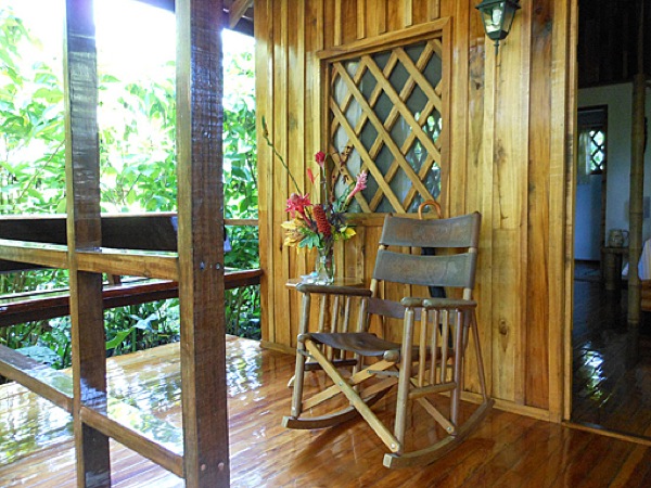 Little Wooden Bungalows in Costa Rica-10