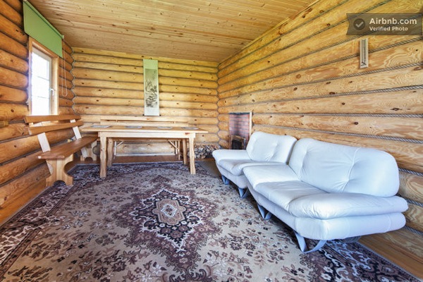 Small Russian Log Cabin-11