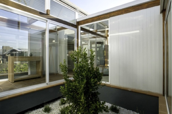 Solar Powered Shield House in Spain-03