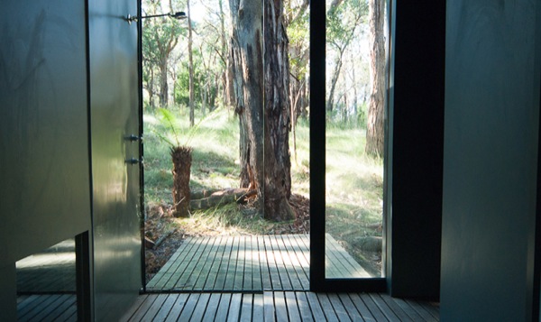 Tiny Modern Cabin in Australia-18