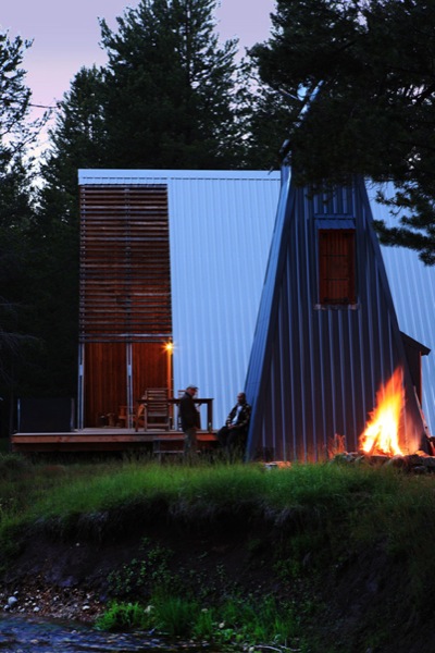 modern-a-frame-cabin-in-yoesmite-far-meadow-008
