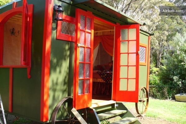 romantic-gypsy-caravan-micro-cabin-or-backyard-guest-house-0010