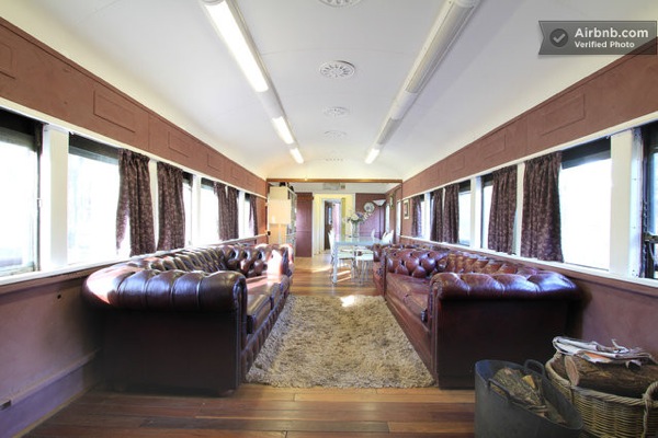 trains-reclaimed-into-home-in-australia-007