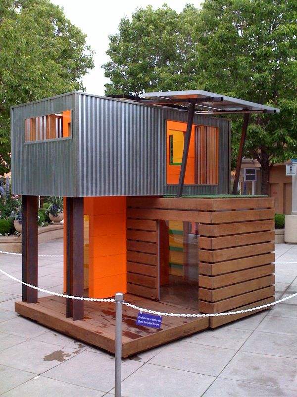 funky-stacked-micro-house